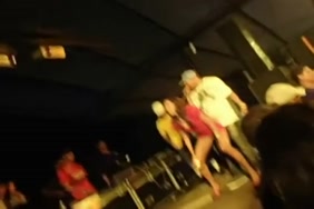 سكس ولدعنده ١٤ سنه ينيك امه