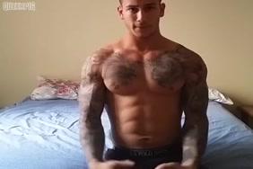 اجمل بنت تنتاك من من كلب حيوان