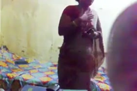 تنزيل مقطع فيديو سكس بنت تنتكك من كلب