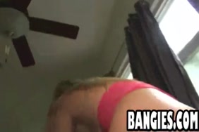 خنثي مع كبير الثدي يحصل لها وجه مارس الجنس.